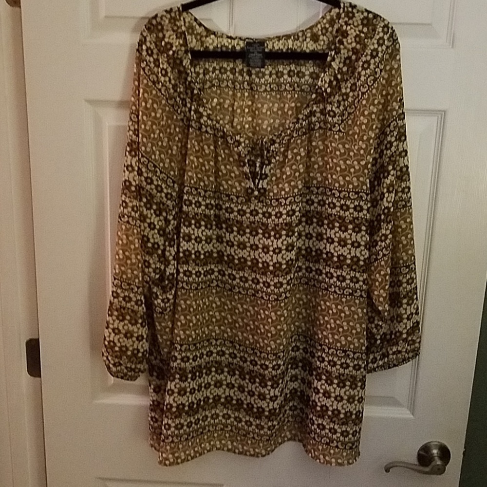 Faded Glory Lightweight and Airy Blouse 4X